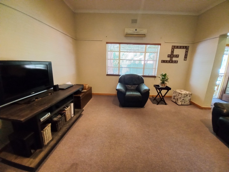 2 Bedroom Property for Sale in Potchefstroom North West